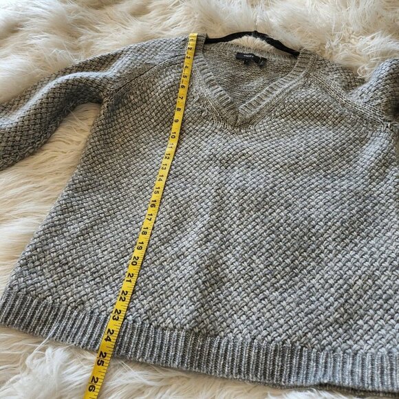 Theory Gray Slouchy V Neck Textured Sweater, Size S - Picture 8 of 12